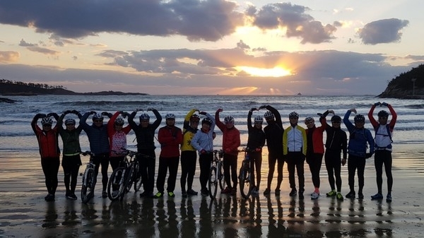 「사이클링 신안 2019」대회 개최..'섬을 자전거로 달리는 투어형 대회 열려'1